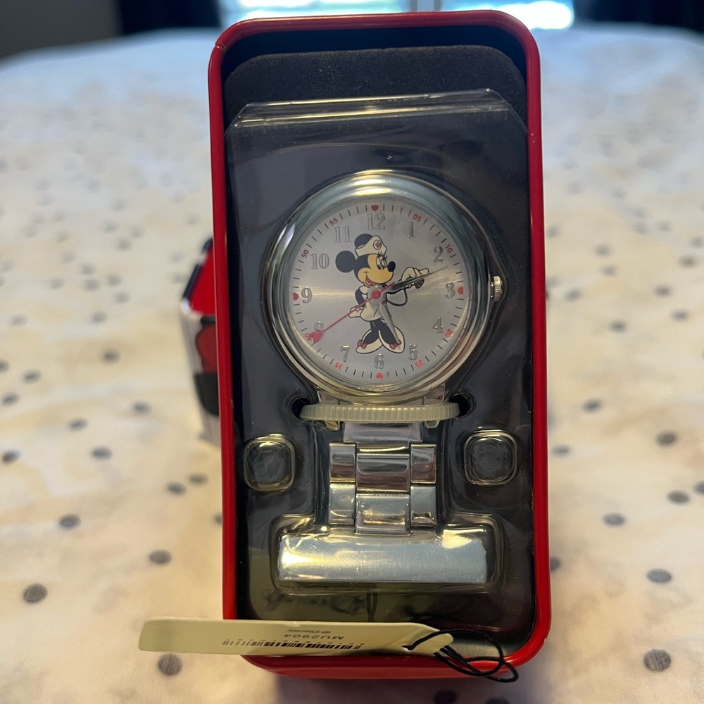 BNIB Disney Red/Black Minnie Mouse Nurse Watch Pin Lapel Stocking Stuffer
